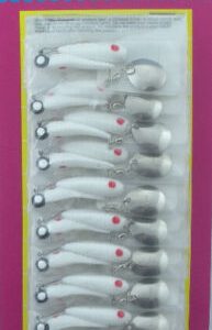 Betts 1 1/4" 1/16 Oz Beetle Spin White/Red Dot #022GR35N