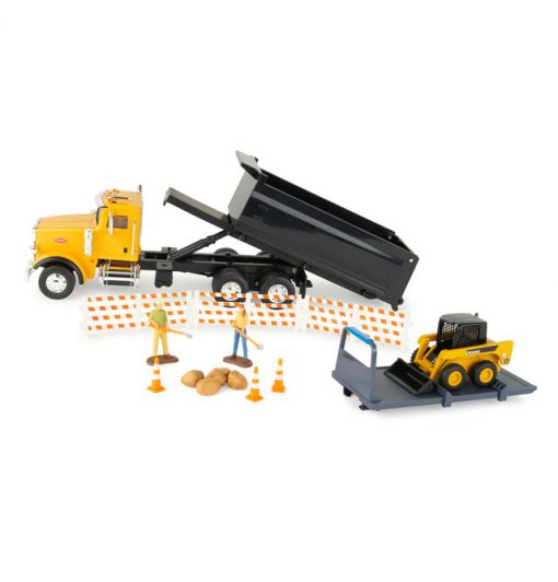 Tomy John Deere Switch 'N Load Construction Playset – 1:32 Scale – 19 Piece Toy Set