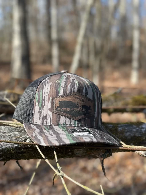 Nose Down Buck Chase Hat