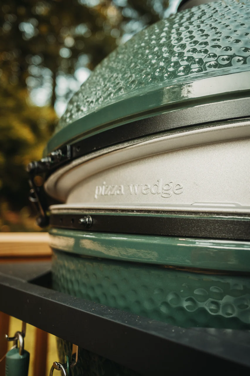 Big Green Egg XL Pizza Wedge #136688 Big Green Egg XL Pizza Wedge #136688