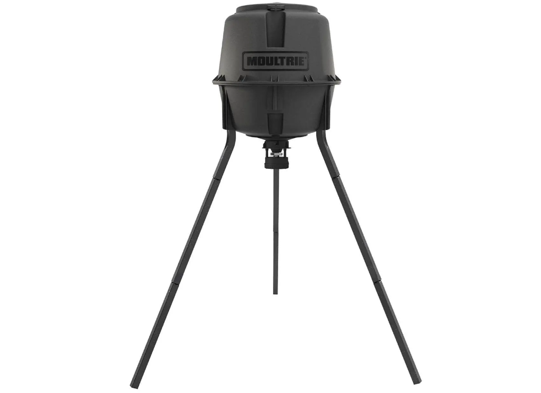 Moultrie MFG-15103 200 LB Standard Tripod Deer Feeder – Bluetooth App Control, 360° Feed Coverage Moultrie MFG-15103 200 LB Standard Tripod Deer Feeder – Bluetooth App Control, 360° Feed Coverage